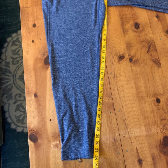 Lululemon sweatpants - Picture 7 of 9